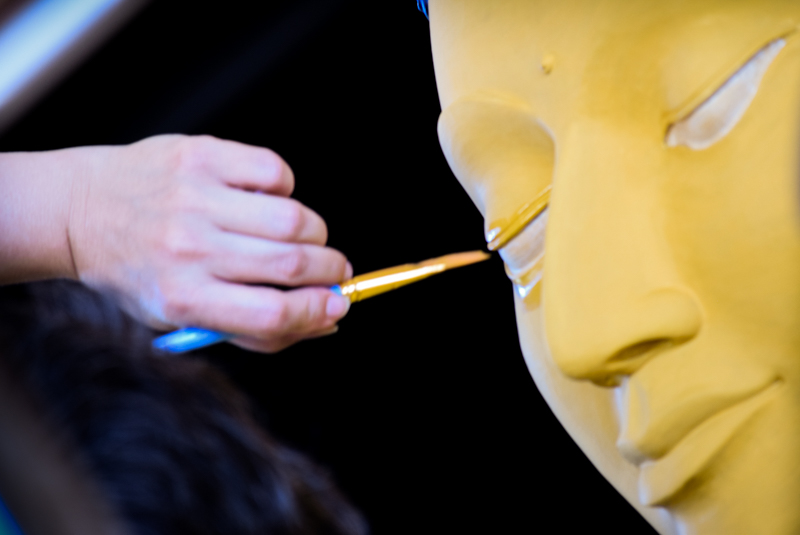 "Cette œuvre consciencieuse, bien que « limitée » à la tête de la statue, a duré trois jours."