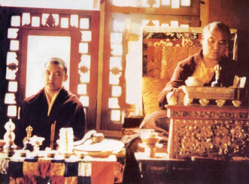 photo : le 16e Karmapa et le 14e Shamarpa a Rumtek