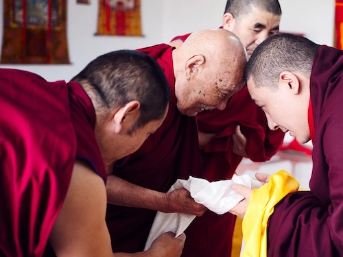 Des souhaits pour le 91e anniversaire de Luding Khenchen Rinpoché